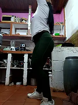 Snapshot of girlpee chatting on November 8, 2025, 1:00 pm girlpee online show from November 8, 2025, 1:00 pm