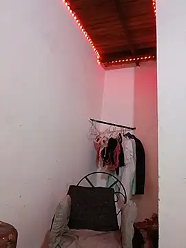 girlpee online show from January 15, 2026, 2:38 am