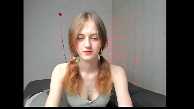 dreamy pollyyy online show from March 24, 2026, 3:28 pm