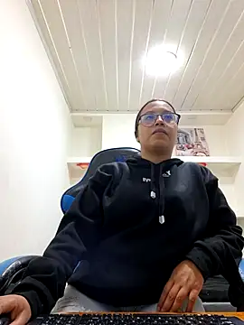 susan mooree online show from January 10, 2026, 8:10 pm