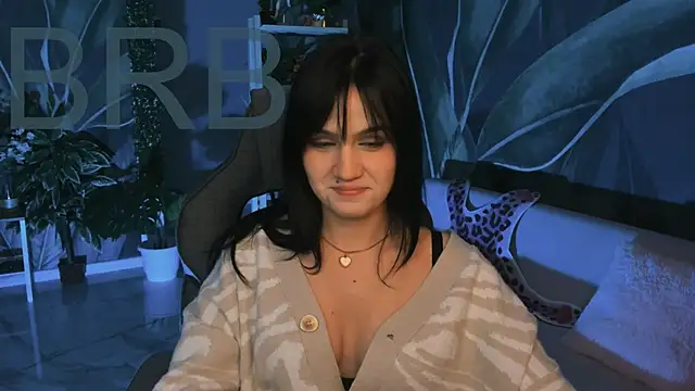 Snapshot of MonicaFarmer chatting on October 29, 2025, 5:25 pm MonicaFarmer online show from October 29, 2025, 5:25 pm