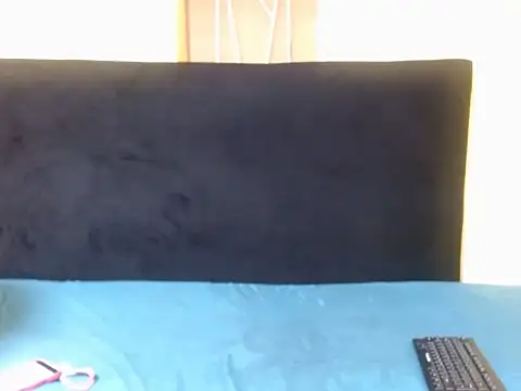 Freaky-Nicky18 online show from November 26, 2025, 6:25 am