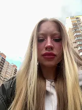 Snapshot of Sugar_Pop chatting on September 19, 2025, 2:29 pm Sugar Pop online show from September 19, 2025, 2:29 pm