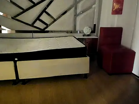 Kimberly TaylorX online show from November 27, 2025, 3:47 pm