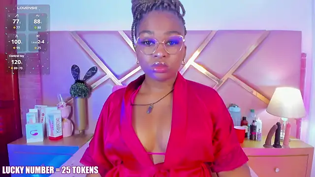 SophieSinclair online show from March 27, 2026, 12:27 pm