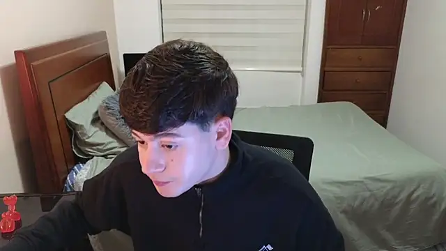 tightncuteass online show from October 24, 2025, 2:41 am