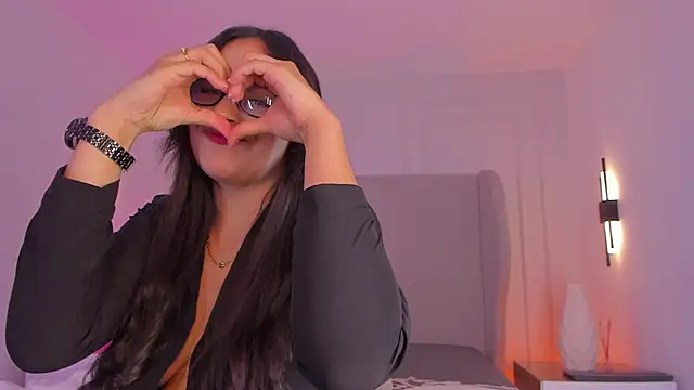 Snapshot of Dream_nena chatting on September 27, 2025, 4:06 am Dream nena online show from September 27, 2025, 4:06 am