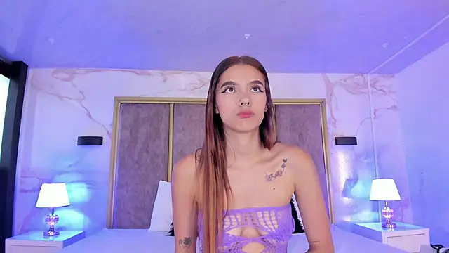 CarolinaaGomezz online show from December 5, 2025, 7:54 pm