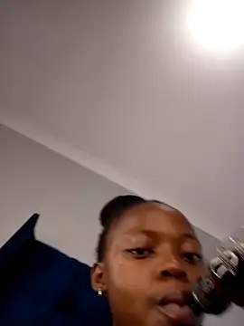 BlackberriesXxx online show from February 1, 2026, 1:09 pm