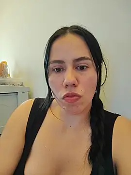 Snapshot of valen-sexx chatting on June 3, 2026, 8:36 pm valen-sexx online show from June 3, 2026, 8:36 pm