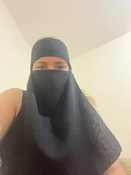 Snapshot of Wild-Nayra chatting on February 12, 2026, 9:21 pm Wild-Nayra online show from February 12, 2026, 9:21 pm