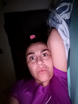 Snapshot of vanessa-titisM chatting on March 1, 2026, 6:04 am vanessa-titisM online show from March 1, 2026, 6:04 am