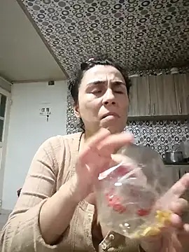 Snapshot of vanessa-titisM chatting on March 5, 2026, 3:35 am vanessa-titisM online show from March 5, 2026, 3:35 am