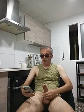 EmilioTaladdro online show from June 23, 2026, 11:03 pm