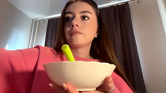 Snapshot of CatherinDream chatting on September 20, 2025, 2:12 am CatherinDream online show from September 20, 2025, 2:12 am