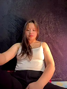 Snapshot of chipchip-00 chatting on November 11, 2025, 10:37 am chipchip-00 online show from November 11, 2025, 10:37 am