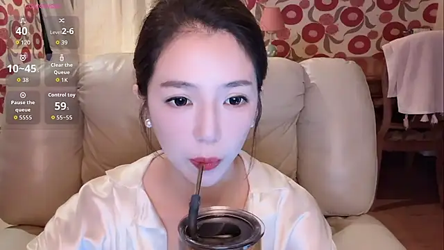 Snapshot of miss-lin chatting on October 6, 2025, 1:08 pm miss-lin online show from October 6, 2025, 1:08 pm