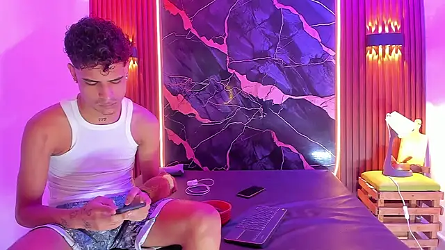 Lucky boys  X online show from October 20, 2025, 12:05 pm