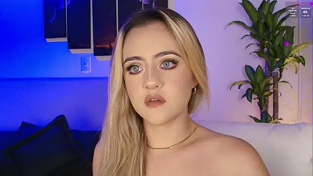 MaryMoon  online show from November 7, 2025, 12:32 am