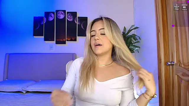 MaryMoon  online show from March 13, 2026, 1:12 am