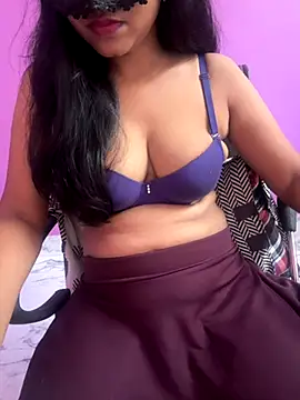 Snapshot of hottylizaa chatting on October 23, 2025, 3:39 am hottylizaa online show from October 23, 2025, 3:39 am