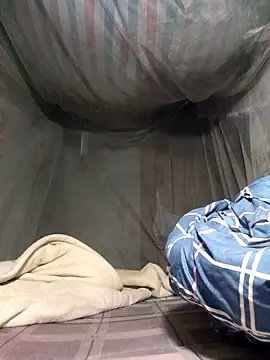 Snapshot of riso-00 chatting on March 21, 2026, 12:10 pm riso-00 online show from March 21, 2026, 12:10 pm