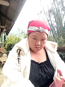 Snapshot of riso-00 chatting on April 1, 2026, 4:24 am riso-00 online show from April 1, 2026, 4:24 am