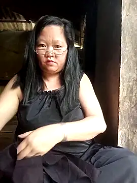 Snapshot of riso-00 chatting on April 11, 2026, 3:11 am riso-00 online show from April 11, 2026, 3:11 am