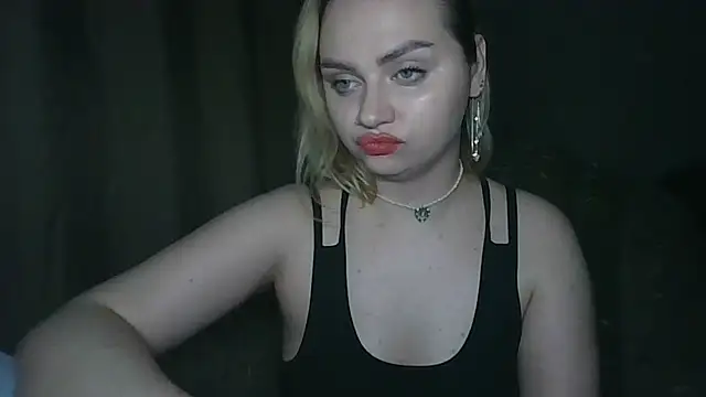 Snapshot of Oryneli chatting on July 18, 2026, 10:02 pm Oryneli online show from July 18, 2026, 10:02 pm