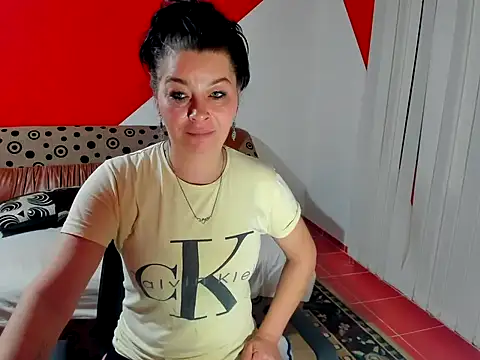 Soffy Skye online show from November 3, 2025, 4:36 am