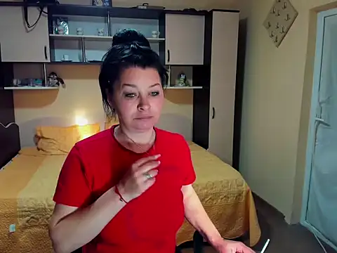 Soffy Skye online show from April 16, 2026, 4:57 am