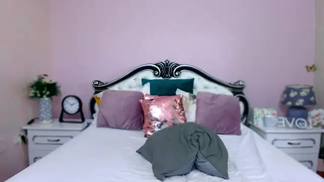 Snapshot of Missy_Skye chatting on November 11, 2025, 6:13 am Missy Skye online show from November 11, 2025, 6:13 am