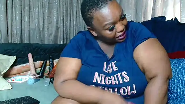 Bustyboobs02xx online show from December 23, 2025, 7:39 am