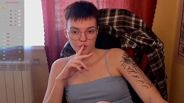 Snapshot of KrisNeal chatting on September 23, 2025, 9:34 am KrisNeal online show from September 23, 2025, 9:34 am