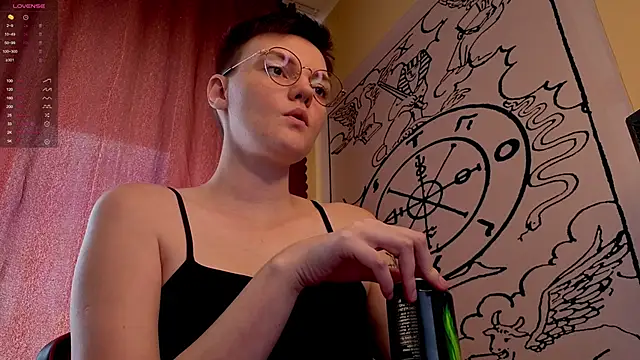 Snapshot of KrisNeal chatting on September 26, 2025, 9:24 am KrisNeal online show from September 26, 2025, 9:24 am