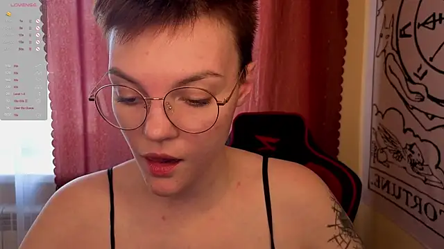 Snapshot of KrisNeal chatting on October 11, 2025, 9:41 am KrisNeal online show from October 11, 2025, 9:41 am