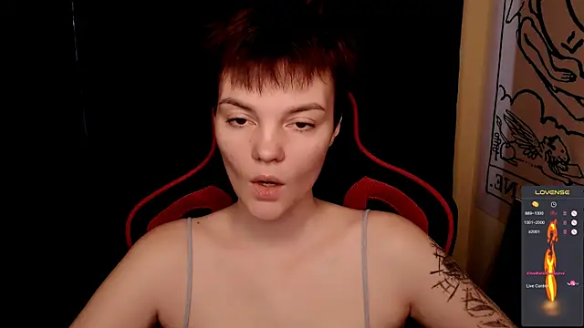 Snapshot of KrisNeal chatting on November 15, 2025, 8:55 am KrisNeal online show from November 15, 2025, 8:55 am