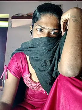 Tamil Kavitha online show from December 19, 2025, 4:41 am