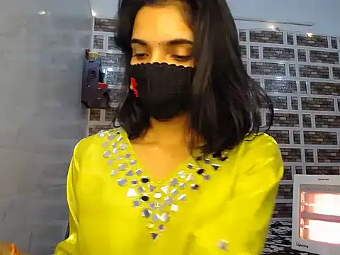 Snapshot of Sweetangle24 chatting on November 29, 2025, 8:23 pm Sweetangle24 online show from November 29, 2025, 8:23 pm