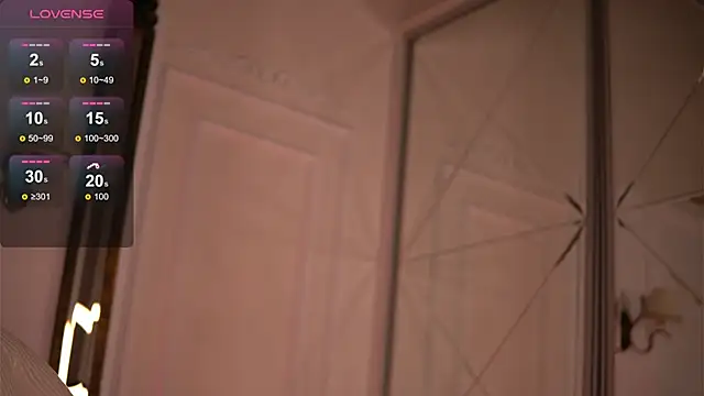 Snapshot of PlayfulAvalyn chatting on September 20, 2025, 8:54 pm PlayfulAvalyn online show from September 20, 2025, 8:54 pm