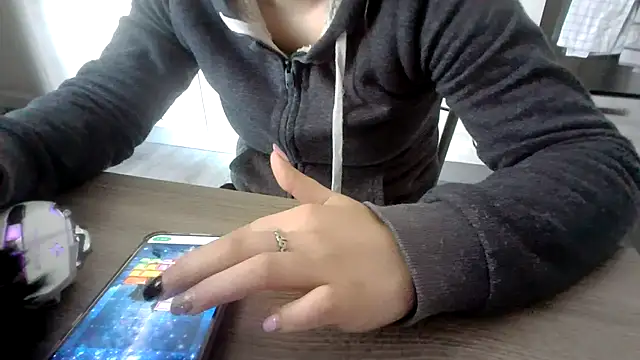 Camaleontica online show from November 12, 2025, 8:48 am