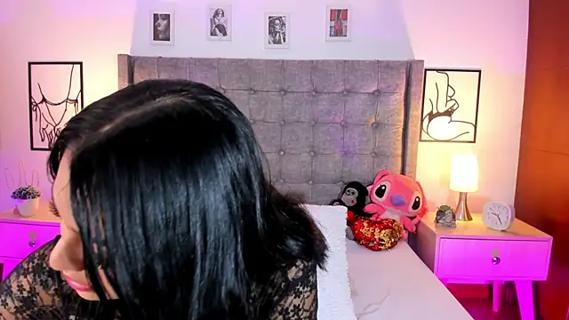 Linda Fosterr online show from September 27, 2025, 2:27 am