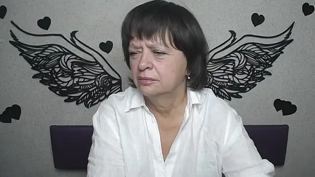 Snapshot of MaltaFora chatting on October 4, 2025, 11:08 am MaltaFora online show from October 4, 2025, 11:08 am