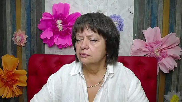 Snapshot of MaltaFora chatting on October 5, 2025, 11:08 am MaltaFora online show from October 5, 2025, 11:08 am