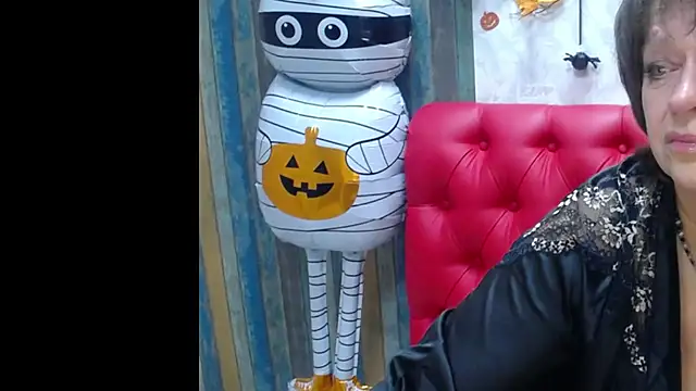 Snapshot of MaltaFora chatting on November 10, 2025, 12:04 pm MaltaFora online show from November 10, 2025, 12:04 pm