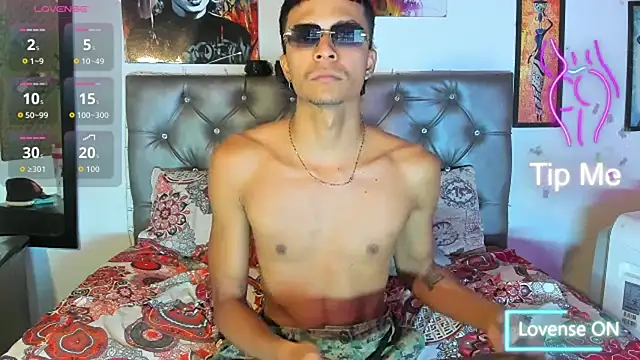 xxKamadevaxx online show from April 10, 2026, 12:54 pm