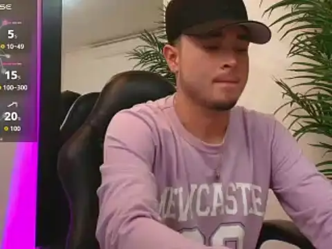 SALVATORE MULLER1 online show from September 26, 2025, 9:30 pm