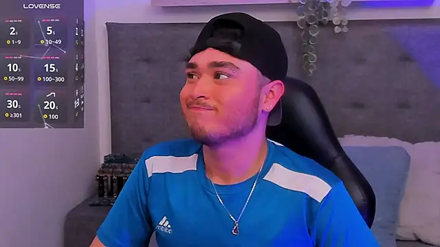 SALVATORE MULLER1 online show from October 27, 2025, 12:58 am