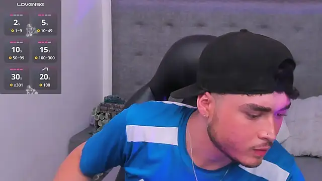 SALVATORE MULLER1 online show from November 2, 2025, 4:59 am