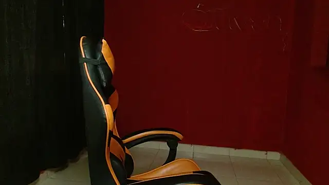 stvn hot online show from September 23, 2025, 10:35 pm